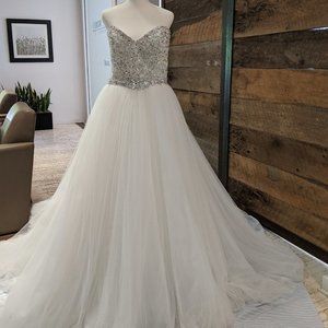 Maggie Sottero Wedding Dress Sz 18 NWT